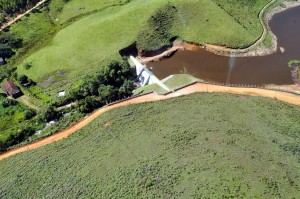 Será construído em São Roque do Canaã uma barragem de acúmulo, de 79 metros de comprimento